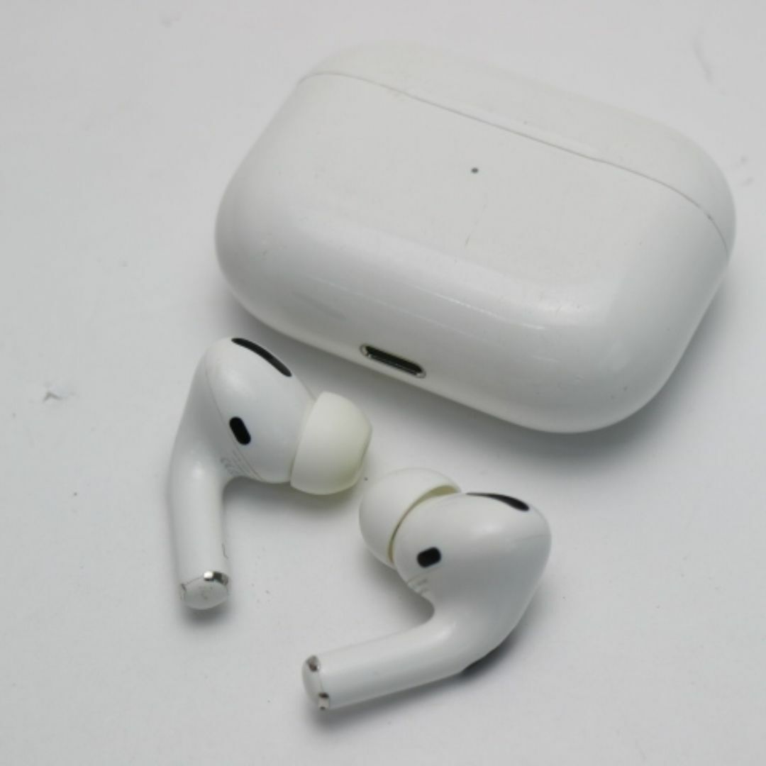 Apple(アップル)の中古 AirPods Pro ホワイト  M666 スマホ/家電/カメラのオーディオ機器(ヘッドフォン/イヤフォン)の商品写真