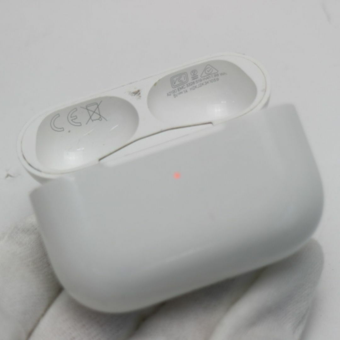 Apple(アップル)の中古 AirPods Pro ホワイト  M666 スマホ/家電/カメラのオーディオ機器(ヘッドフォン/イヤフォン)の商品写真