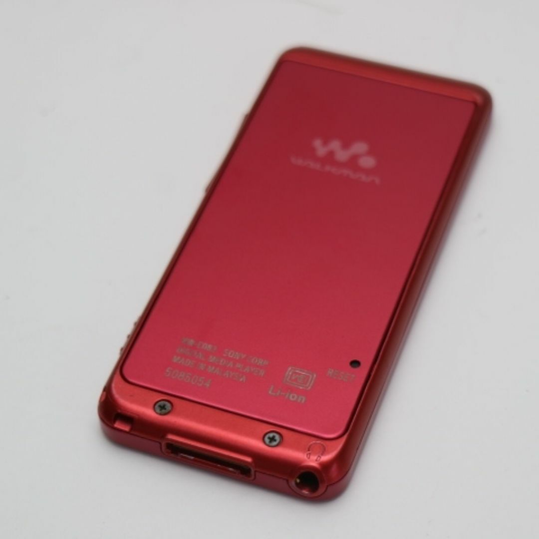 SONY(ソニー)の良品中古 NW-E083 walkman レッド  M666 スマホ/家電/カメラのオーディオ機器(ポータブルプレーヤー)の商品写真