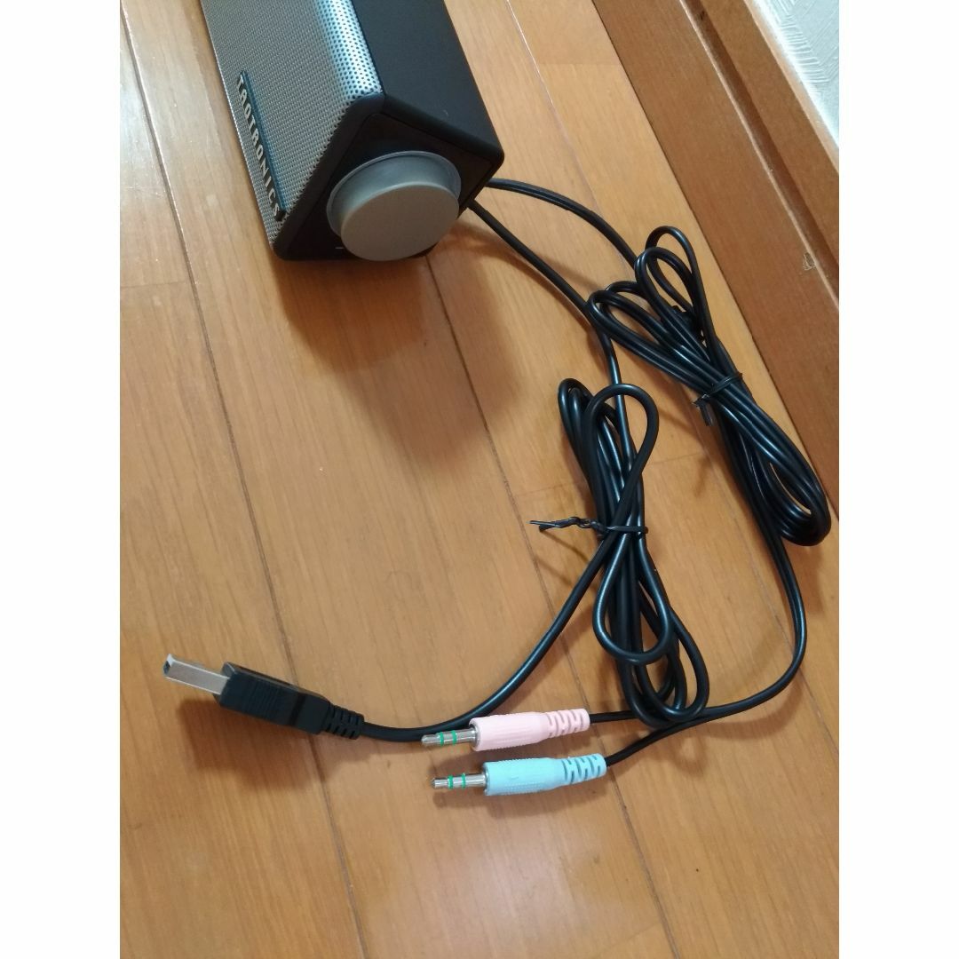 TAOTRONICS(タオトロニクス)のtao trotnics サウンドバー USBスピーカー（TT-SK018） スマホ/家電/カメラのPC/タブレット(PC周辺機器)の商品写真