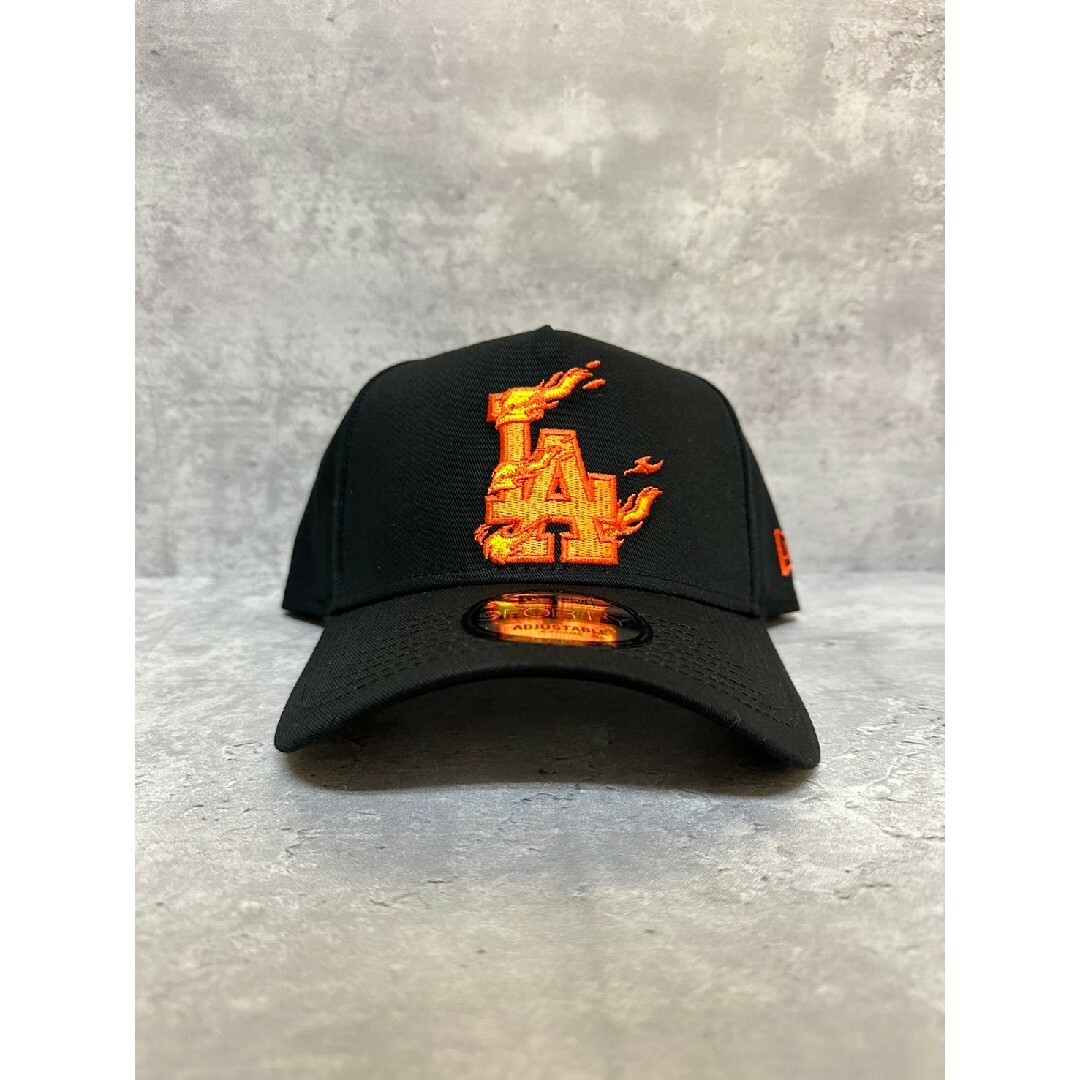 NEW ERA(ニューエラー)のニューエラ ロサンゼルスドジャース Flamin Hot スナップバックキャップ メンズの帽子(キャップ)の商品写真