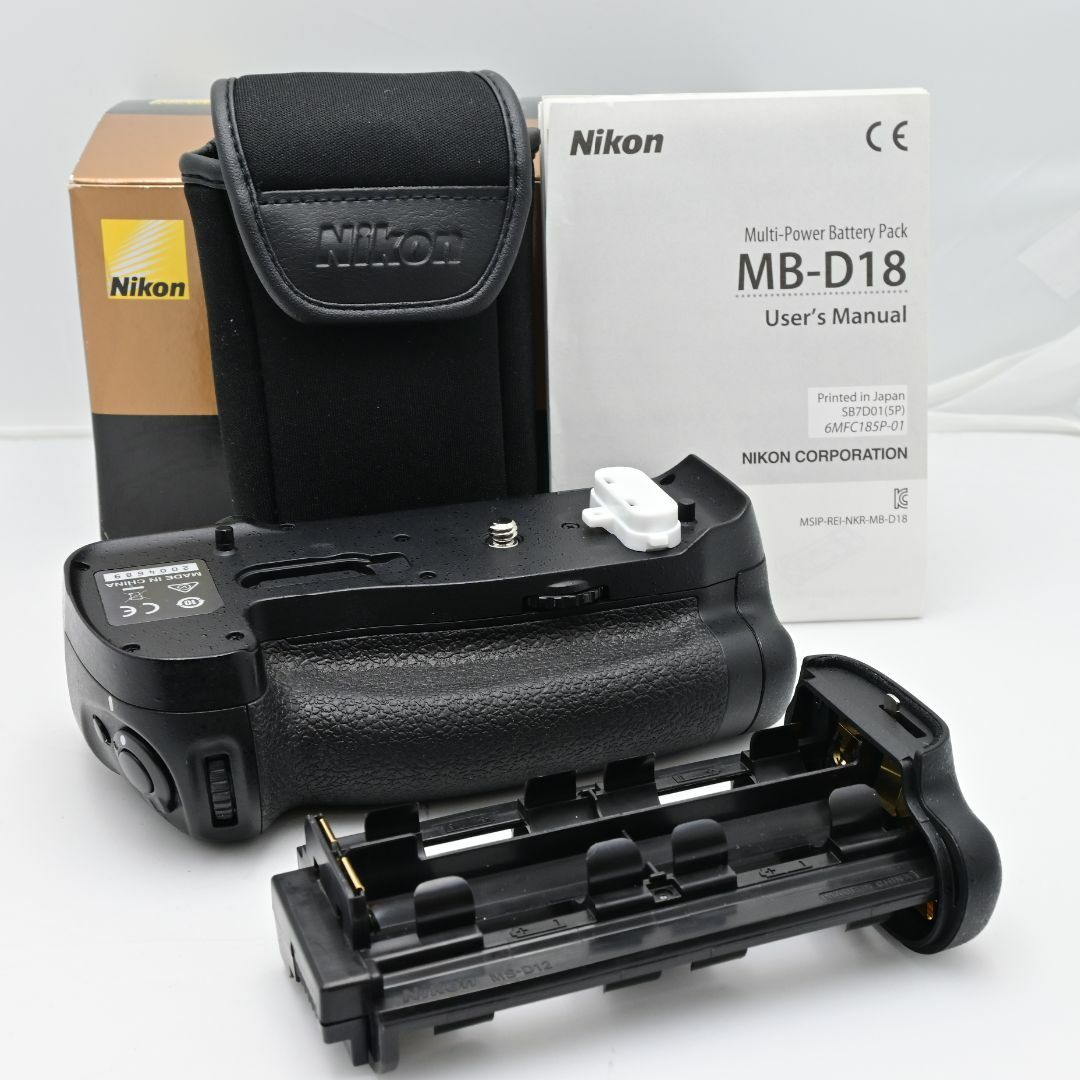 Nikon MB-D18 マルチパワーバッテリーパック ブラック スマホ/家電/カメラのカメラ(その他)の商品写真