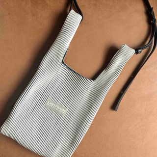 ミッドウエスト(MIDWEST)のLASTFRAME TWO TONE MARKET BAG SMALL(ショルダーバッグ)