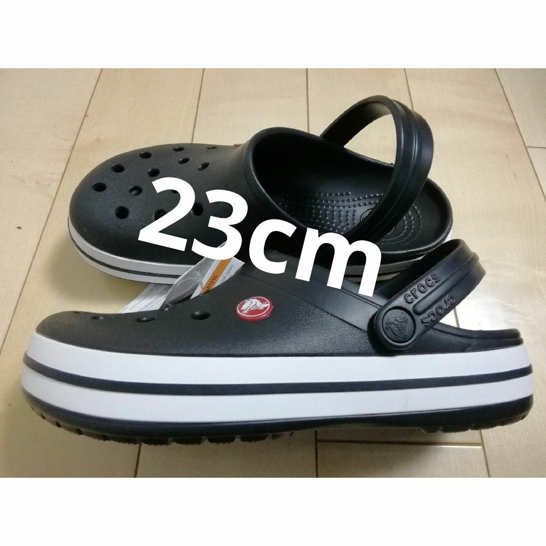 crocs(クロックス)の【スペシャルsale】新品タグ付 クロックス メンズ レディース黒 23cm レディースの靴/シューズ(サンダル)の商品写真
