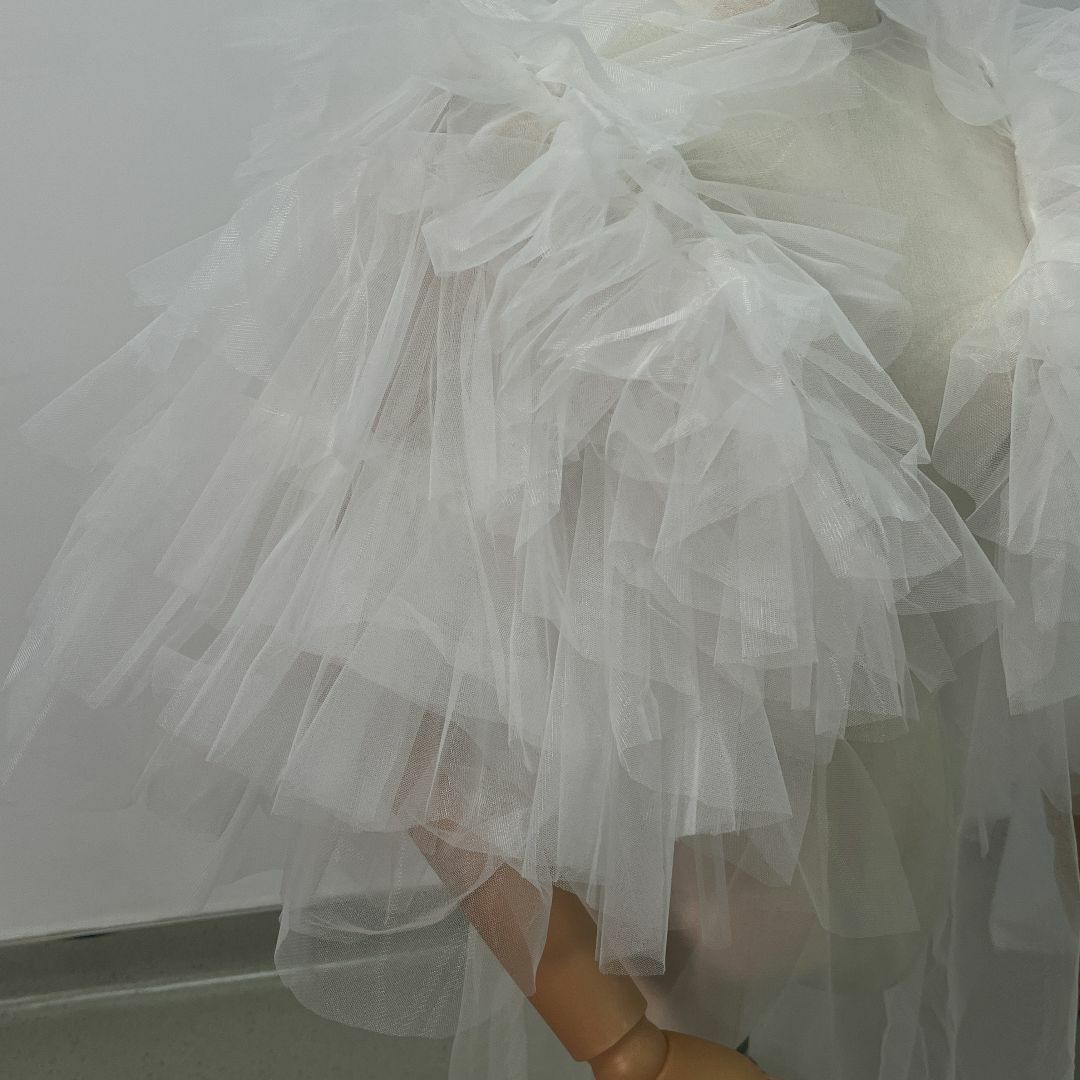 オフホワイト ソフトチュール トップス 編み上げ 妊婦 写真撮影 結婚式/披露宴 レディースのフォーマル/ドレス(ウェディングドレス)の商品写真