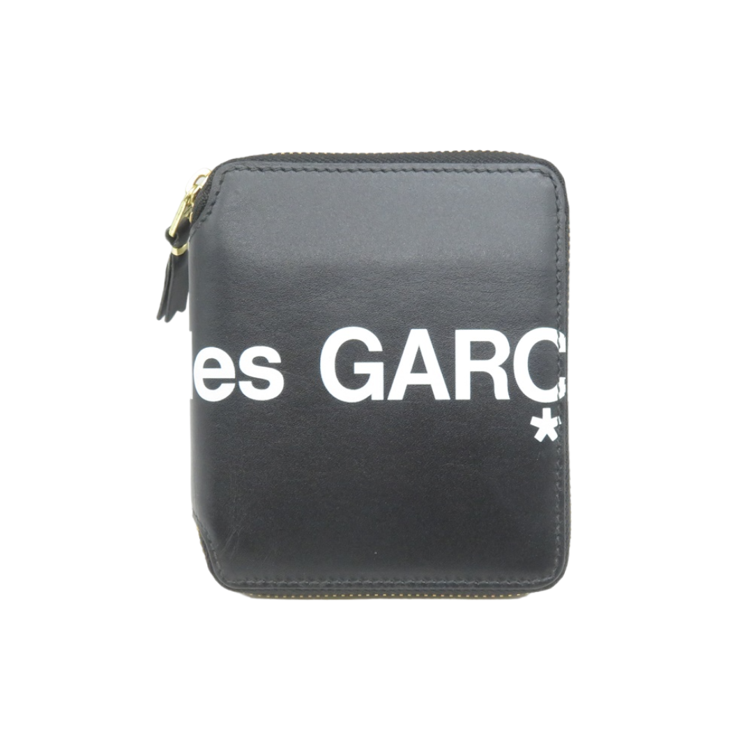 COMME des GARCONS(コムデギャルソン)のCOMME des GARCONS HUGE LOGO ROUND ZIP WALLET メンズのファッション小物(折り財布)の商品写真