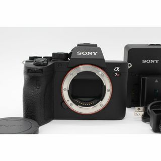 ソニー(SONY)の＜＜ショット数13,912回！！＞＞【良品】SONY ソニー フルサイズミラーレス一眼 ブラック α7RM4 ボディ ILCE-7RM4 #LE2024333(ミラーレス一眼)