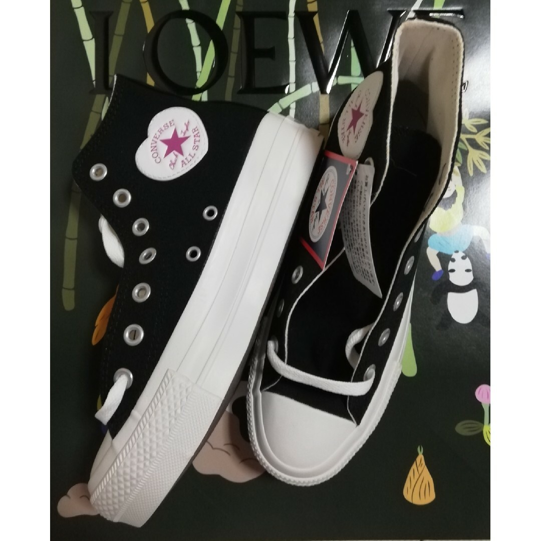 CONVERSE(コンバース)の【新品未使用】コンバ―ス★限定品★厚底♡ハ―ト♡23.5cm レディースの靴/シューズ(スニーカー)の商品写真