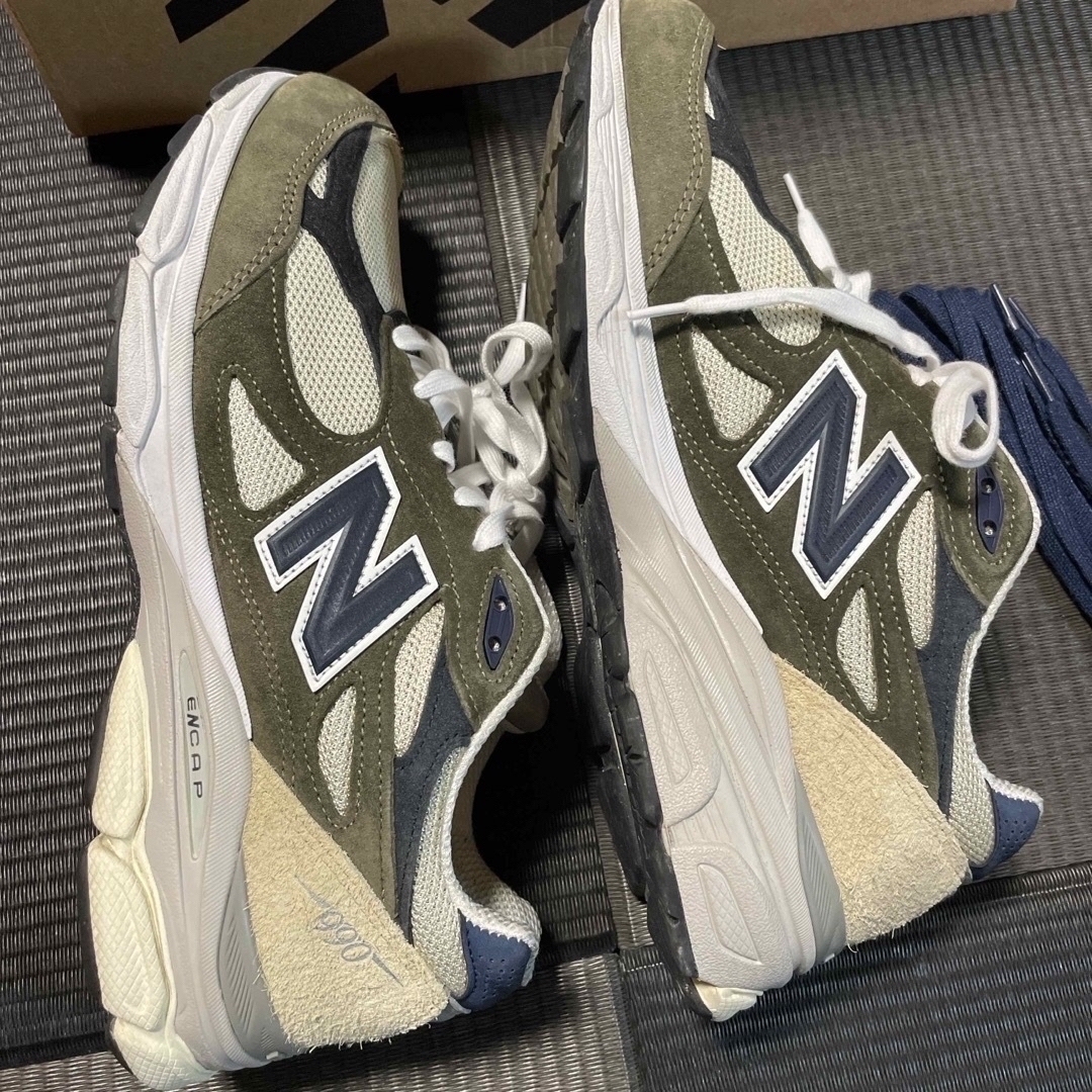 New Balance(ニューバランス)のNew Balance 990V3  TO3 Olive 27.5㎝ メンズの靴/シューズ(スニーカー)の商品写真