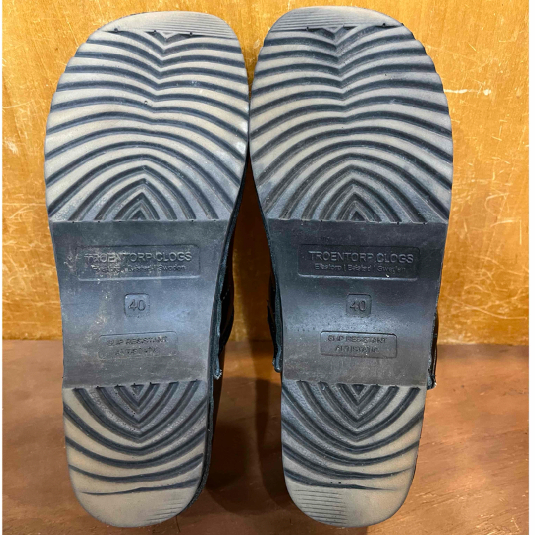 NEPENTHES(ネペンテス)のTROENTORP SWEDISH CLOG - VAN GOSH size40 メンズの靴/シューズ(スリッポン/モカシン)の商品写真