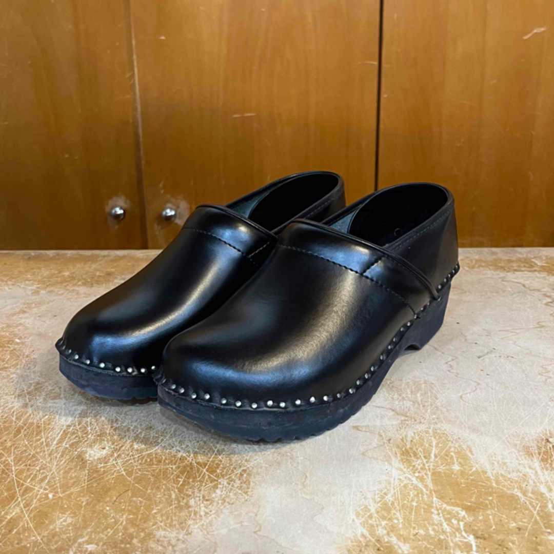 NEPENTHES(ネペンテス)のTROENTORP SWEDISH CLOG - VAN GOSH size40 メンズの靴/シューズ(スリッポン/モカシン)の商品写真