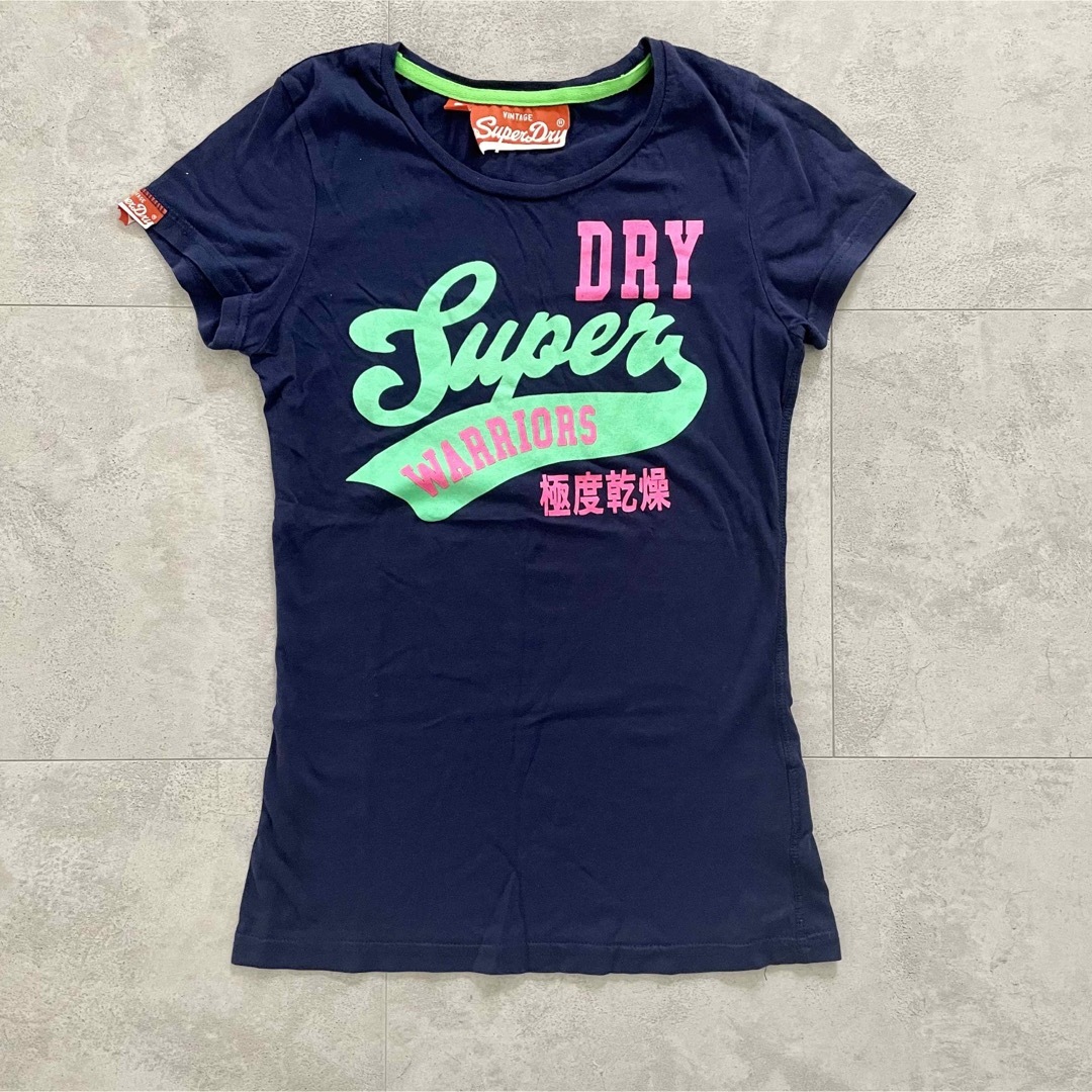 【美品レア】SUPERDRY Tシャツ S 極度乾燥しなさい レディースのトップス(Tシャツ(半袖/袖なし))の商品写真