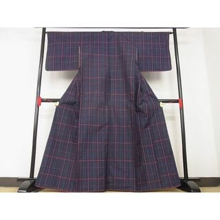 平和屋-こころ店■本場大島紬　格子　正絹　逸品　未使用　AAAD0898cy(着物)