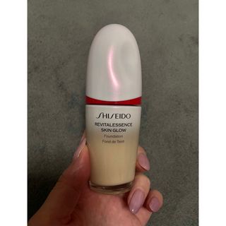 シセイドウ(SHISEIDO (資生堂))のSHISEIDO エッセンススキン　グロウファンデーション(ファンデーション)