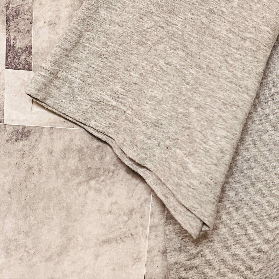 UNIQLO(ユニクロ)のユニクロ×スターウォーズ　Tシャツ　Mサイズ　グレー　UNIQLO メンズのトップス(Tシャツ/カットソー(半袖/袖なし))の商品写真