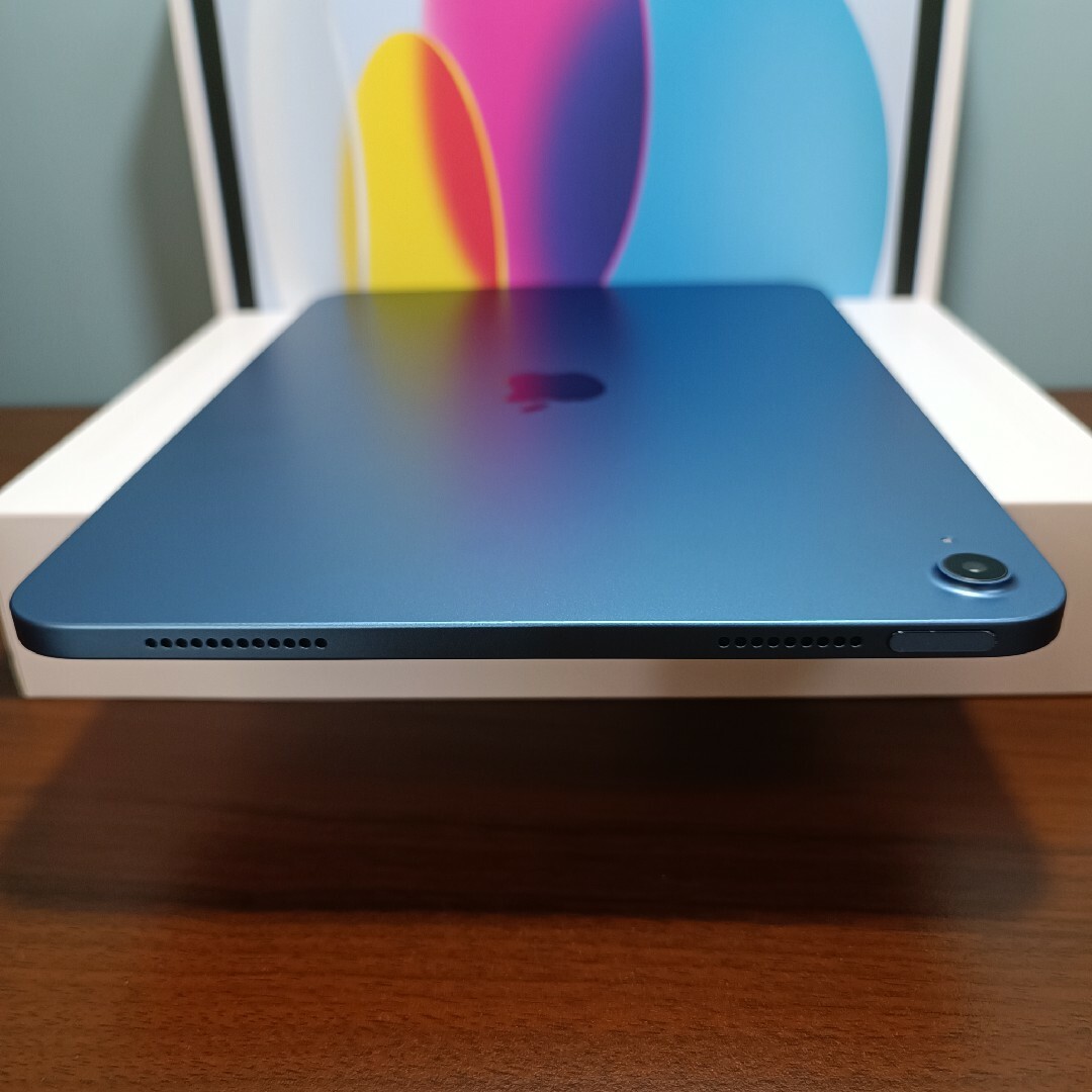 Apple(アップル)の(美品) iPad 10.9 第10世代 WiFi 64GB キーボード スマホ/家電/カメラのPC/タブレット(タブレット)の商品写真