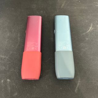 アイコス(IQOS)のiQOS ILUMA 2本　レッドand ブルー(タバコグッズ)