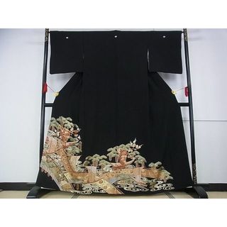 平和屋-こころ店■豪華黒留袖　駒刺繍　流水花舟文　金彩　正絹　逸品　AAAD8329Atn(着物)