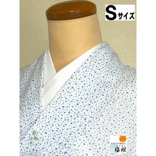 【中古】小紋 化繊 白地に蝶模様 夏着物 裄66cm Sサイズ(着物)