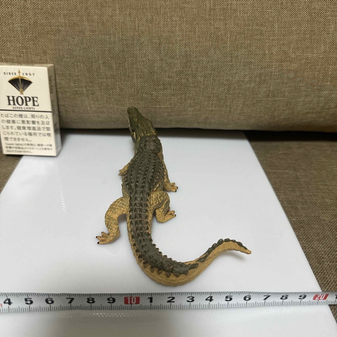 ミニ動物フイギュア ワニ No3898 ぎこちなく 各2体 ミニ動物フイギュア ワニ No3898 ぎこちなく 各2体