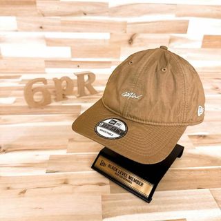 ニューエラー(NEW ERA)のレア【ニューエラ×ダブルティー】限定コラボ ナイロン キャップ  茶ブラウン×白(キャップ)