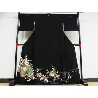 平和屋-こころ店■豪華黒留袖　駒刺繍　飾花文　金彩　正絹　逸品　AAAD3165Bph(着物)