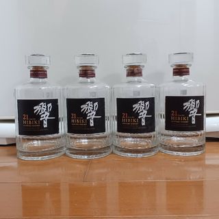 サントリー(サントリー)の【正規品】サントリー　ウイスキー　響21年 700ml 空瓶　4本セット(ウイスキー)