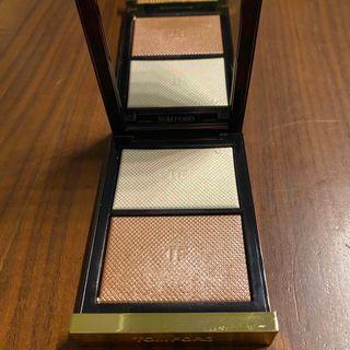 TOM FORD BEAUTY - TOM FORD スキンイルミネイティングパウダーデュオ