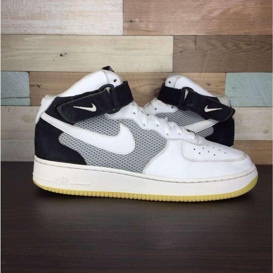 NIKE(ナイキ)のNIKE AIR  FORCE 1 '07 MID 28cm メンズの靴/シューズ(スニーカー)の商品写真