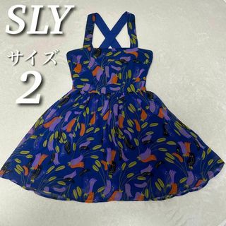 スライ(SLY)のSLY ボタニカル柄ミニワンピース　ノースリーブ　aライン　ネイビー系　サイズ2(ミニワンピース)