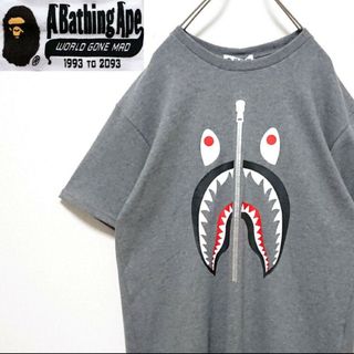 A BATHING APE - 美品 アベイシングエイプ フロント シャーク プリント 半袖 Tシャツ