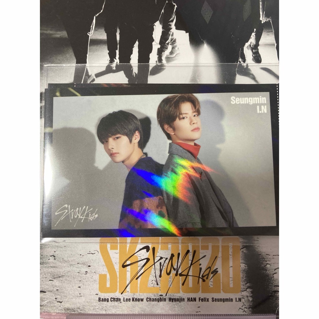 SKZ2020」Stray Kids スキズ メンバー全員サイン入りポスター K SKZ2020」Stray Kids スキズ メンバー全員サイン入りポスター K