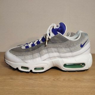 ナイキ(NIKE)の★美品 NIKE AIR MAX95 LV8 "GRAPE SNAKESKIN"(スニーカー)