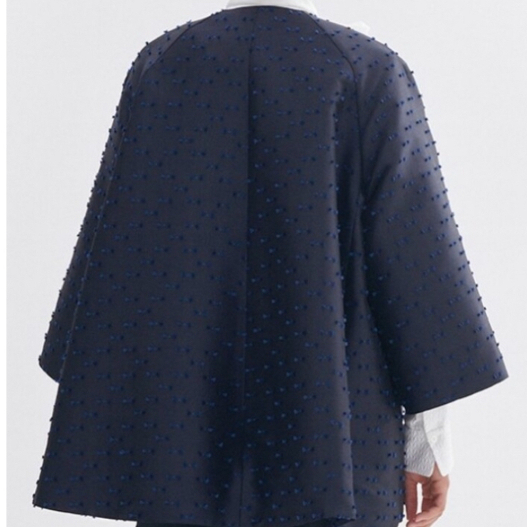✴︎yori ✴︎ リボンジャガード テントコートネイビー  36 レディースのジャケット/アウター(テーラードジャケット)の商品写真
