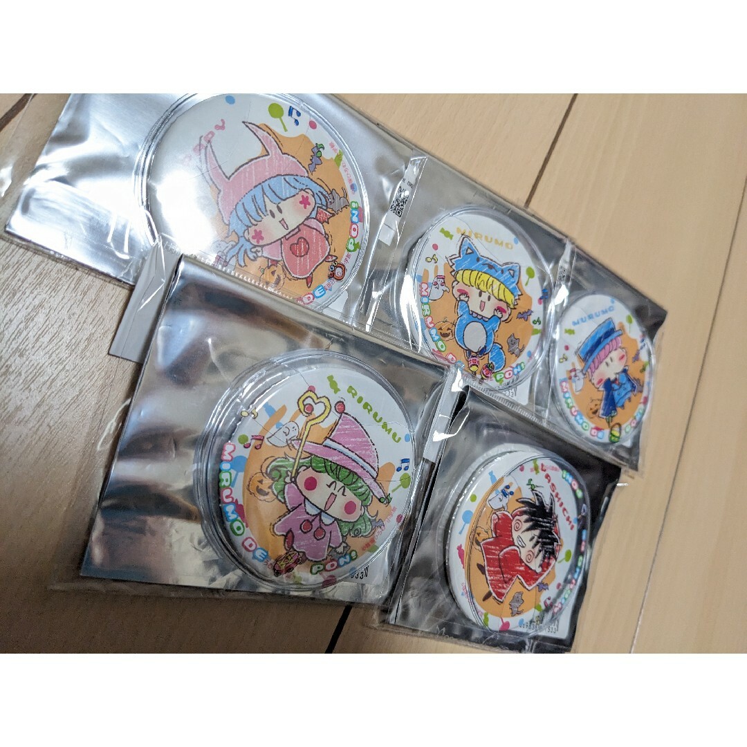 あの花 スイパラコラボ限定アクリルスタンド 缶バッジセット めんま あの花 スイパラコラボ限定アクリルスタンド 缶バッジセット めんま