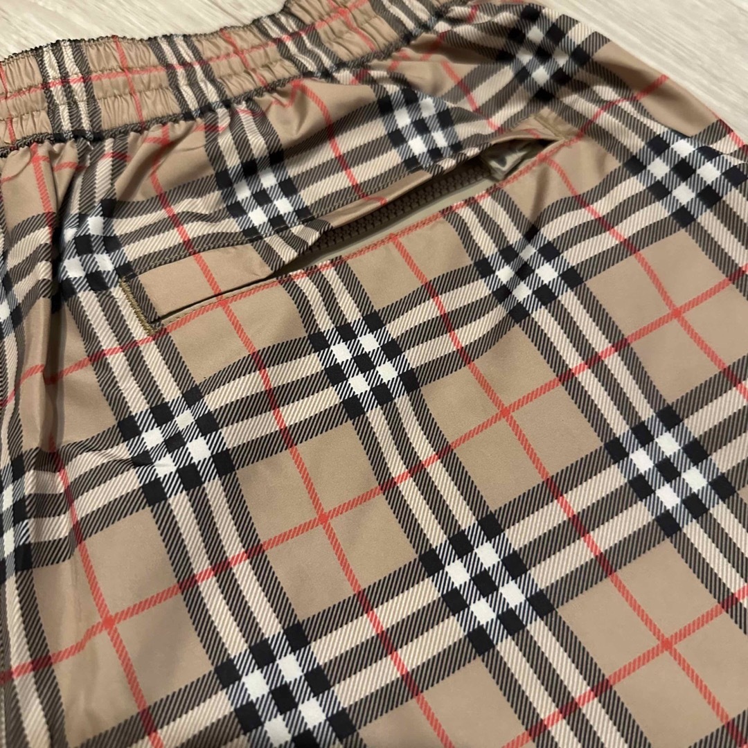 BURBERRY(バーバリー)の新品未使用　2024新作　Burberry スイムウェア　S メンズの水着/浴衣(水着)の商品写真