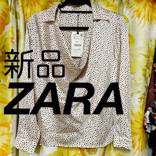 ザラ(ZARA)の【ZARA】未使用 ダルメシアン柄 サテンドレープシャツ(シャツ/ブラウス(長袖/七分))