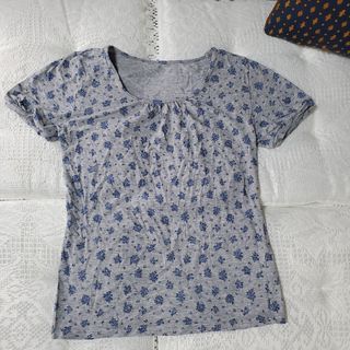 【トップバリュ】 Tシャツ 花柄 S  レディース