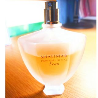 ゲラン(GUERLAIN)のGUERLAIN シャリマーパルファンイニシアル ロー オーデトワレ 60ml(香水(女性用))