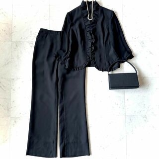 トウキョウソワール(TOKYO SOIR)の極美品 東京ソワール SOIR ブラックフォーマル パンツスーツ 9号 喪服 M(スーツ)