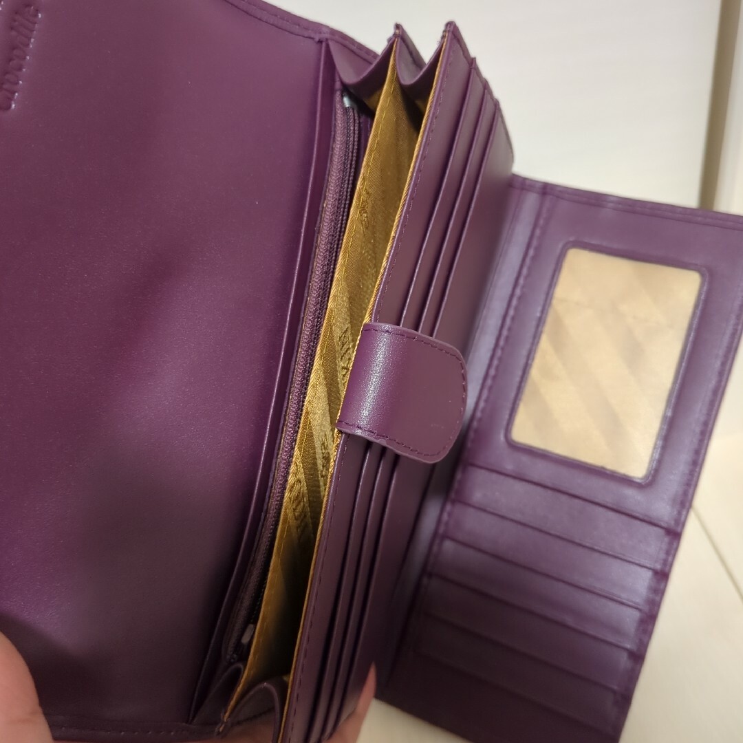 クロコダイル長財布　パープル　未使用送料無料 レディースのファッション小物(財布)の商品写真
