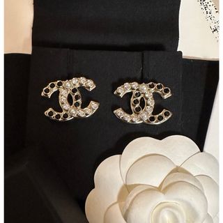 CHANEL - CHANELココマークピアス　