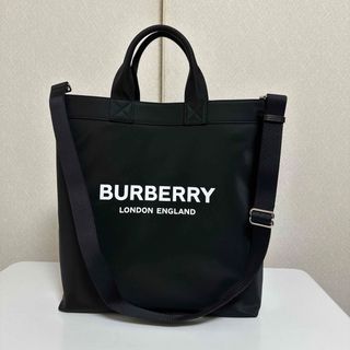 BURBERRY - ほぼ未使用BURBERRY LONDON ENGLAND バーバリートートバッグ