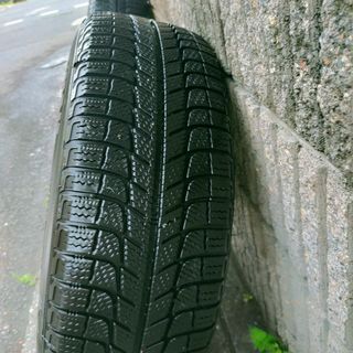 スタッドレス付きアルミホイル　4本　215/65R16　日産エルグランド純正(その他)