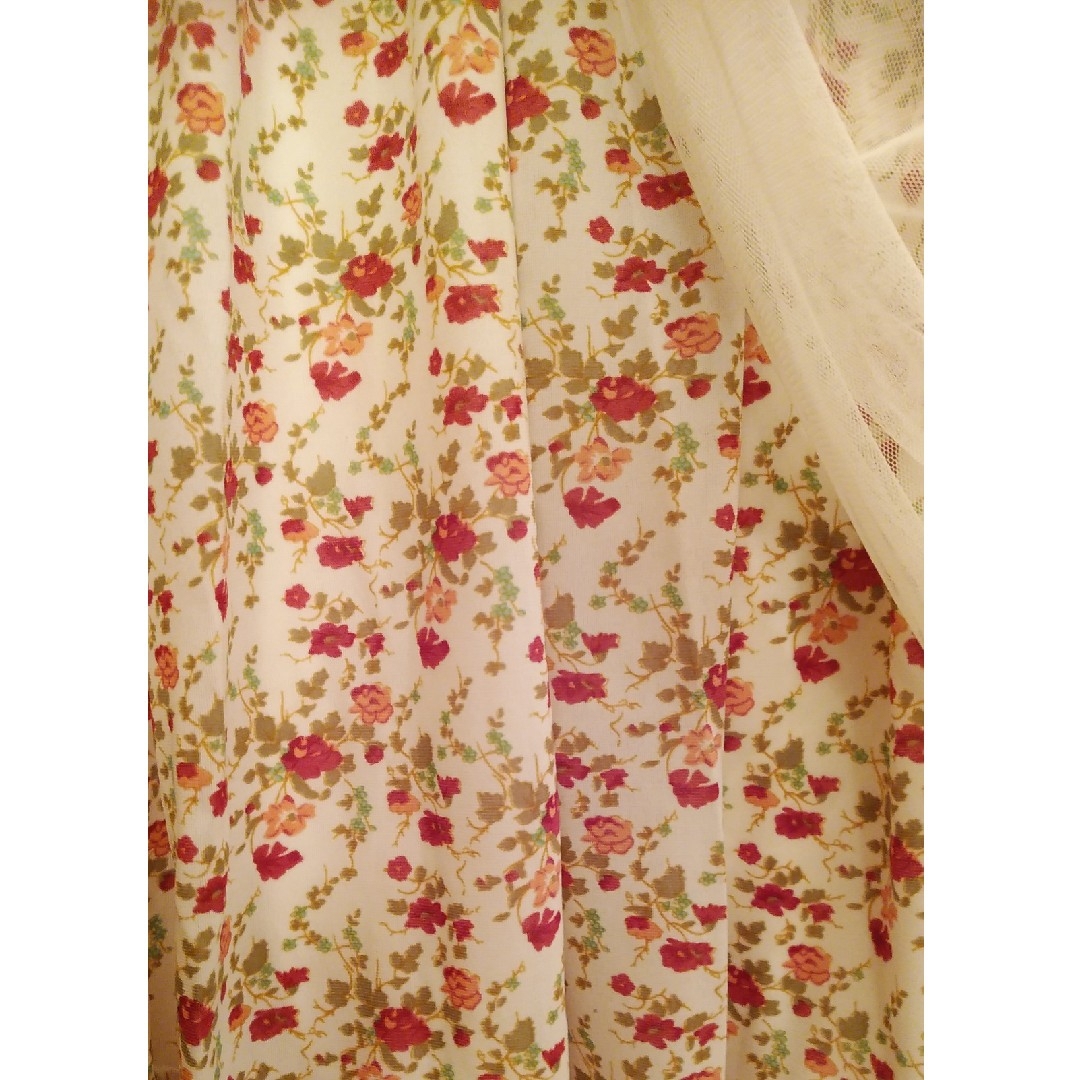 OLIVEdesOLIVE(オリーブデオリーブ)のOLIVE des OLIVE 花柄 チュールスカート レディースのスカート(ロングスカート)の商品写真