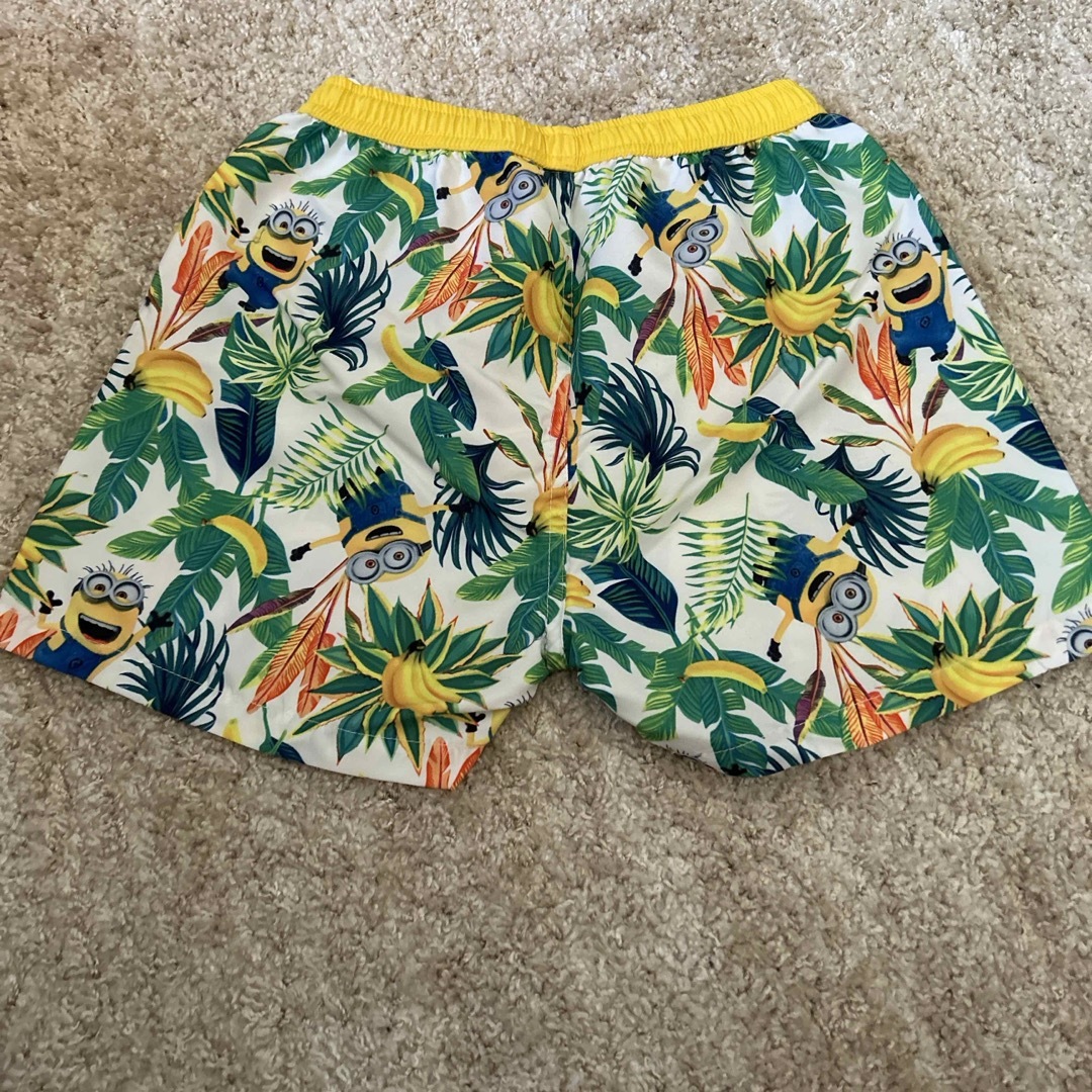 新品　ミニオン  スイムパンツ　130センチ キッズ/ベビー/マタニティのキッズ服男の子用(90cm~)(水着)の商品写真