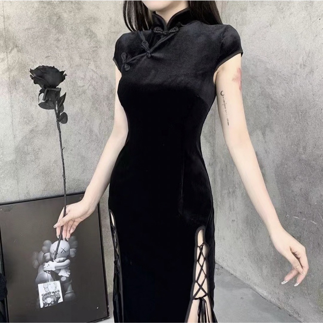 本格チャイナドレス　ワンピース　ロングドレス　スリット　ブラック　匿名配送 エンタメ/ホビーのコスプレ(衣装)の商品写真
