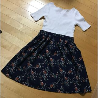 値下♪新品 ドッキングワンピース 花柄 リブ Vネック 半袖