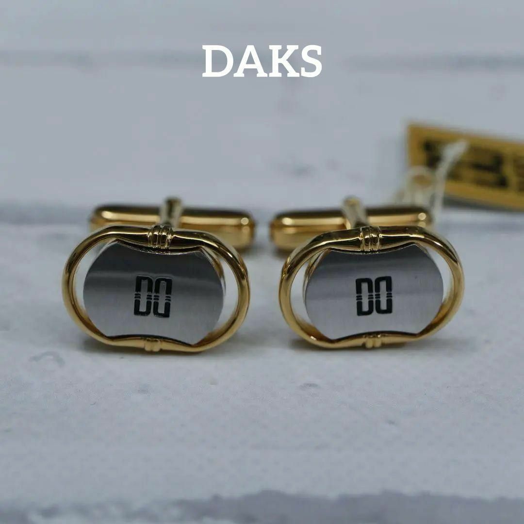 DAKS(ダックス)の【匿名配送】DAKS ダックス カフス ゴールド ロゴ シンプル 2 メンズのファッション小物(カフリンクス)の商品写真