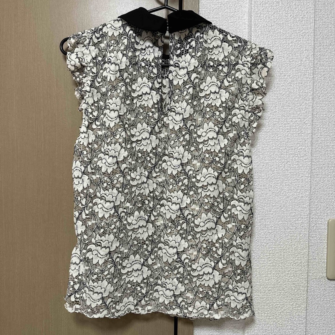 ZARA(ザラ)のZARA 襟付きレースブラウス レディースのトップス(シャツ/ブラウス(半袖/袖なし))の商品写真